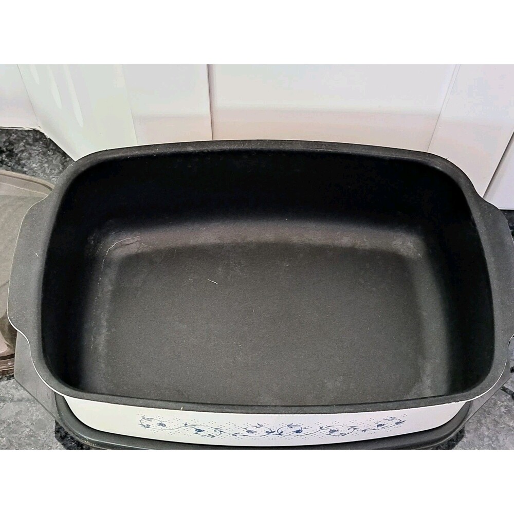 Vintage West Bend 4 Quart Slow Cooker Non-Stick w/ Mini Griddle Plastic Lid - Picture 4 of 8